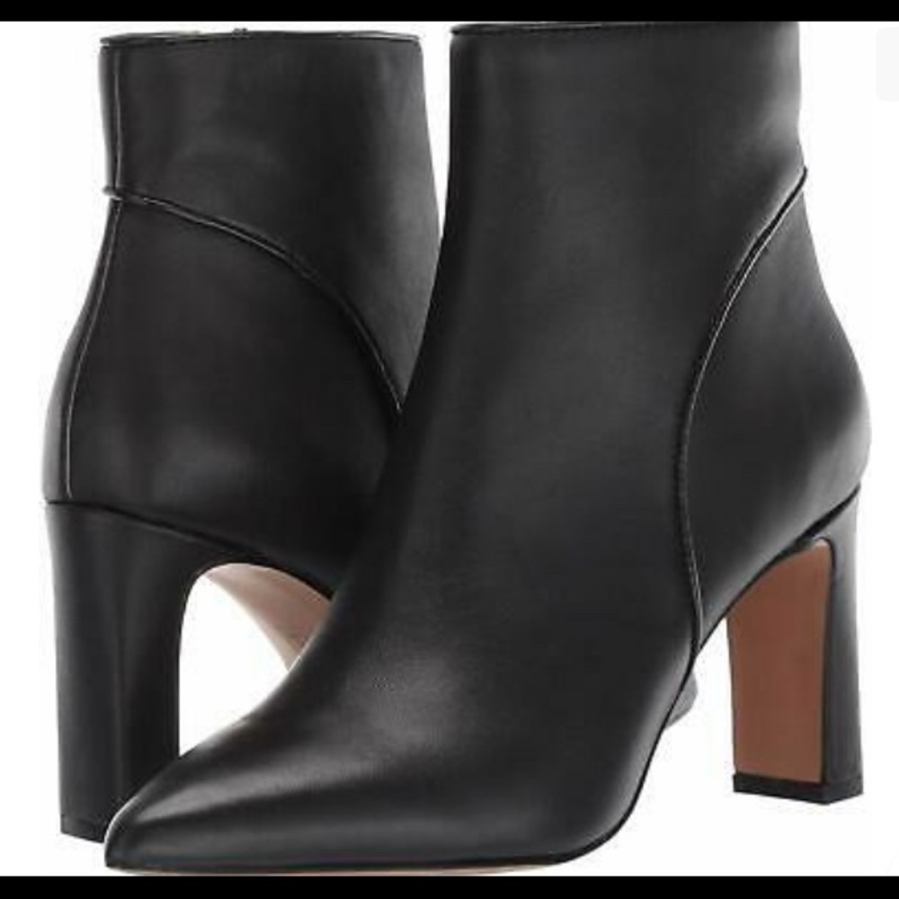 STEVEN - EUC “Jenn” black leather booties, size 10.